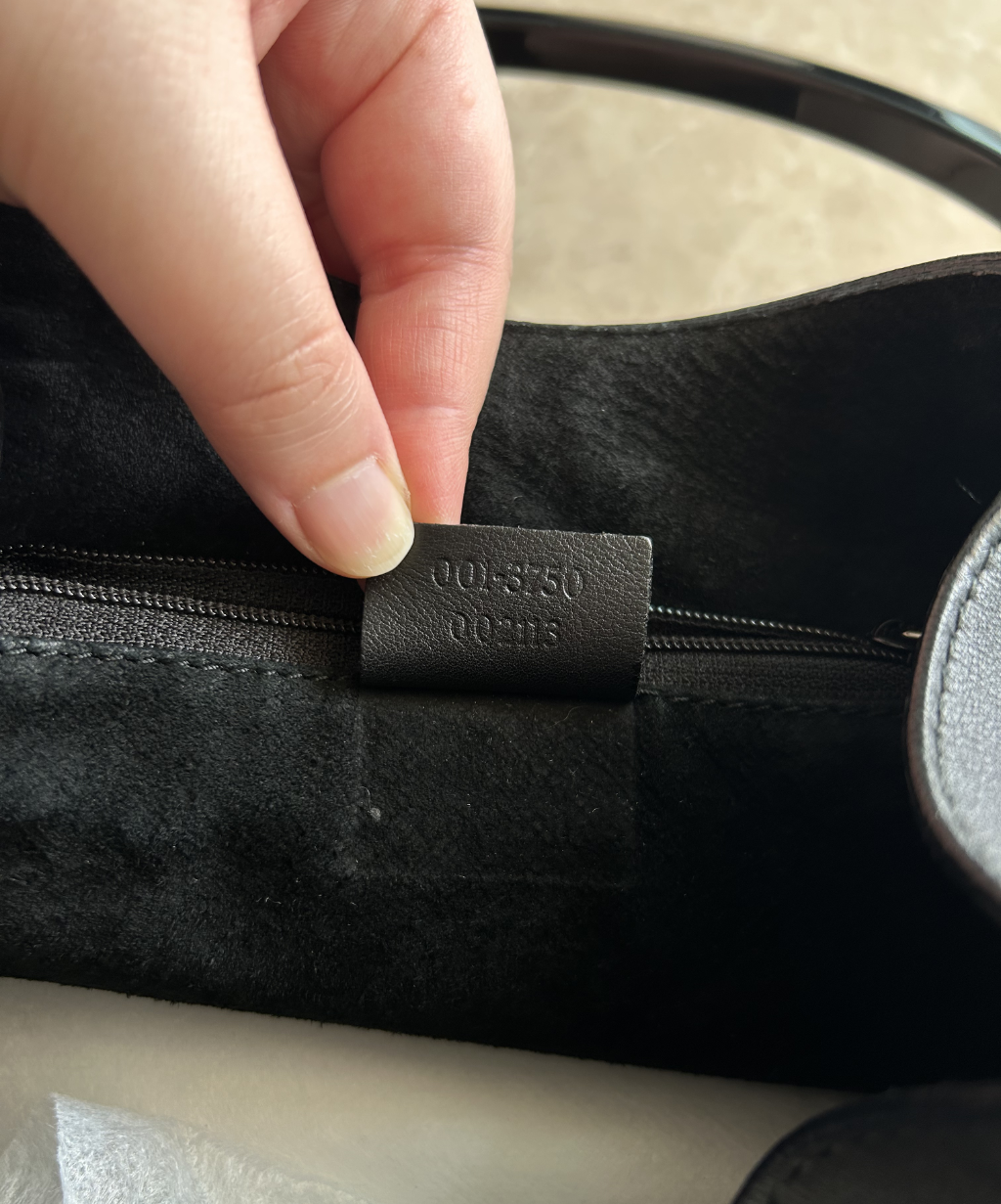 Gucci '99 (Tom Ford era) Curtain Leather Shoulder Bag