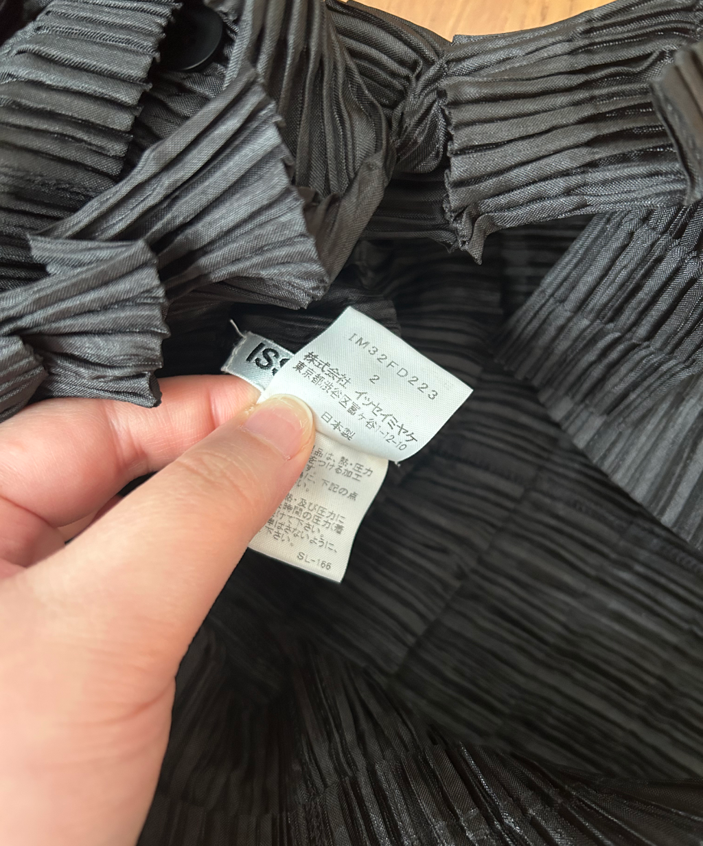 Issey Miyake White Label Sculpted Pleats Cardigan