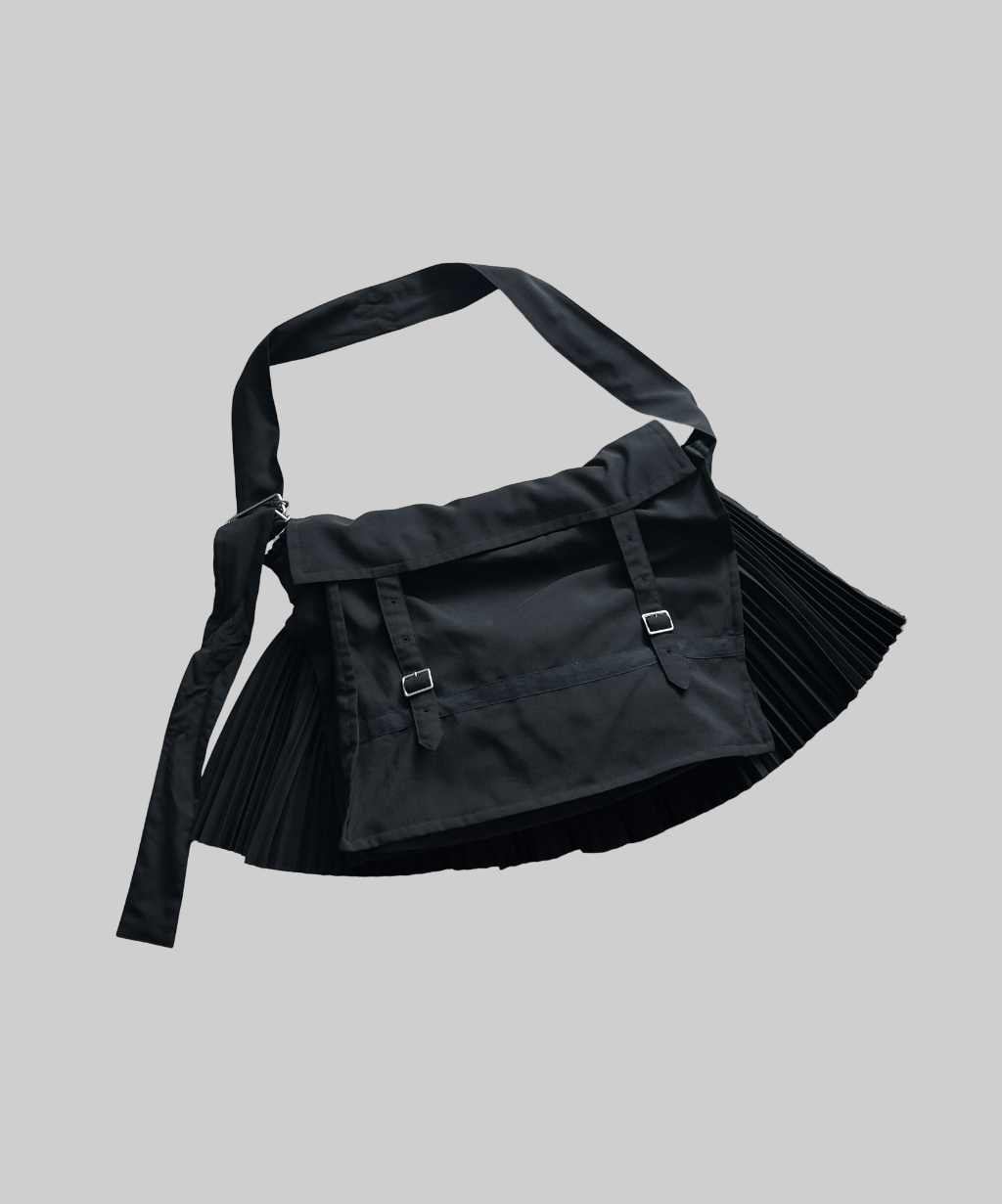 Tricot Comme des Garcons 2-way satchel bag with layered pleats