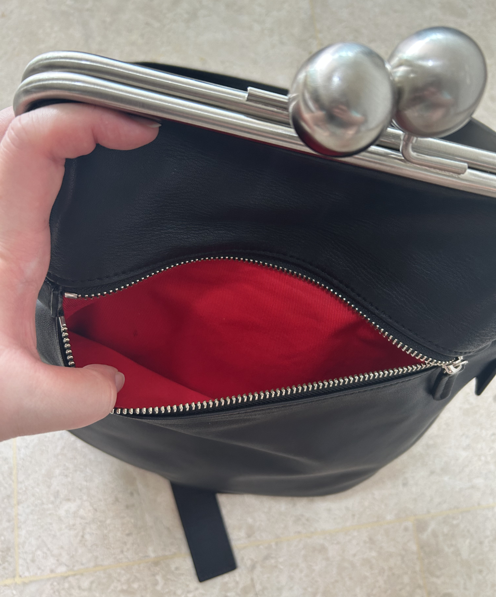 Kawa-Kawa kiss lock crossbody leather bag