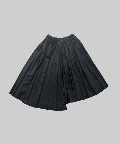Black Comme des Garcons SS22 2-way asymmetrical pleated skirt