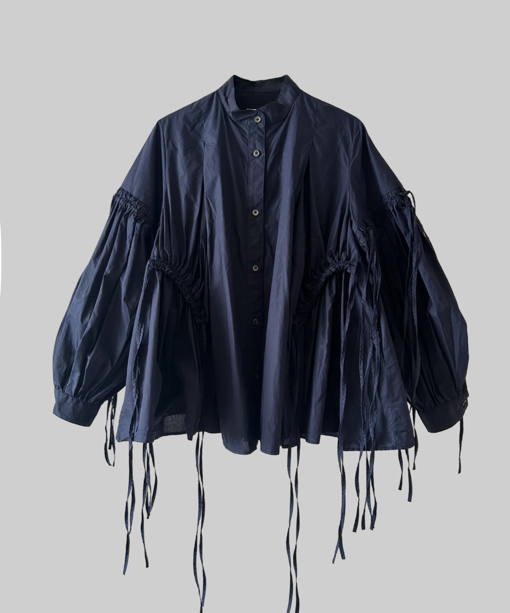 Chika Kisada Balloon Sleeve Shirring Shirt (Navy)