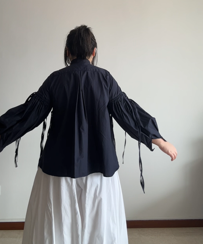 Chika Kisada Balloon Sleeve Shirring Shirt (Navy)
