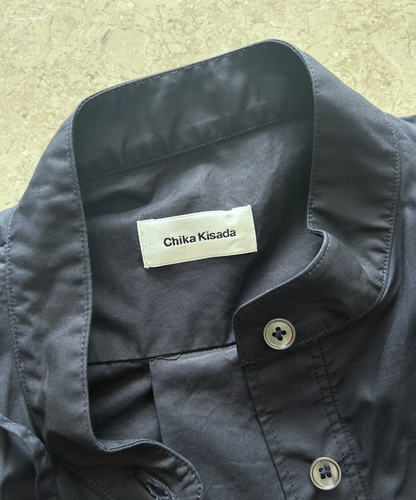 Chika Kisada Balloon Sleeve Shirring Shirt (Navy)