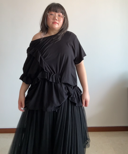 Gomme Ruffle Asymmetrical Tshirt
