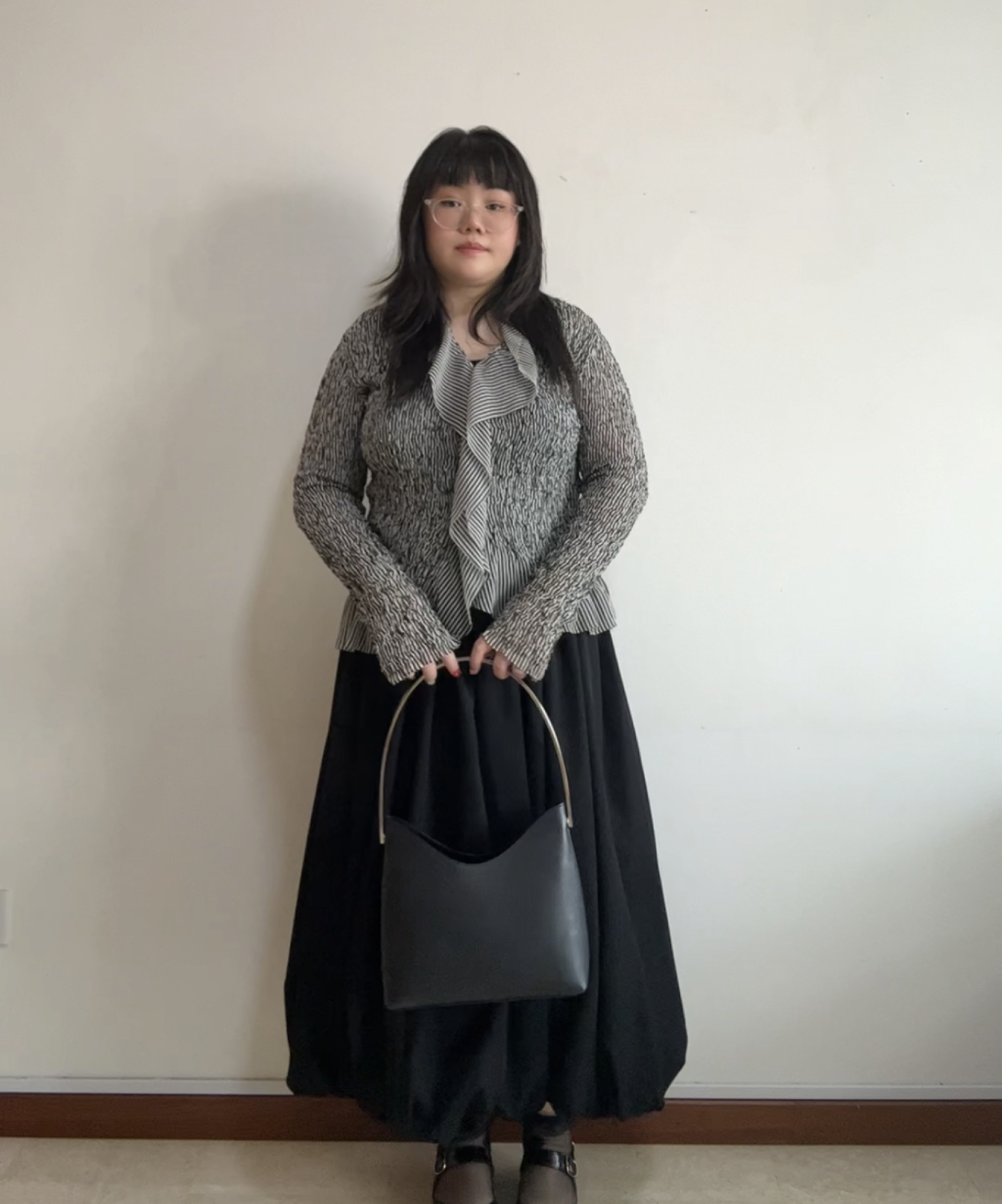 Gucci 90s (Tom Ford era) Metal Handle Shoulder Bag (s)