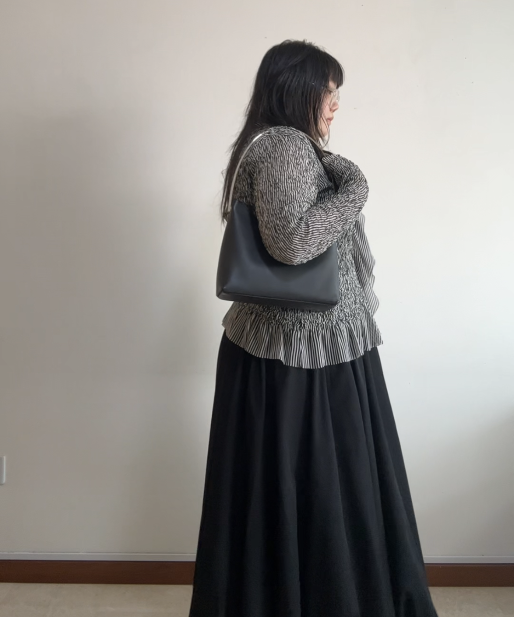 Gucci 90s (Tom Ford era) Metal Handle Shoulder Bag (s)