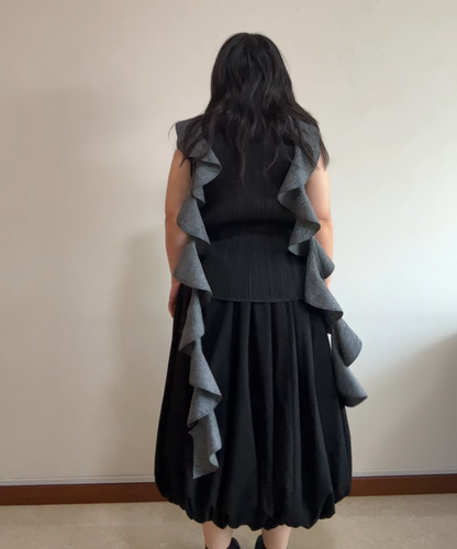 Issey Miyake HAAT frill knit scarf