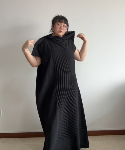 Issey Miyake SS25 Cotton Curve Pleated Dress