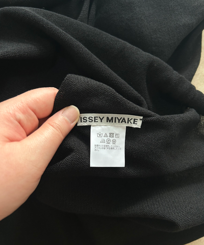 Issey Miyake SS24 Knitted Space Ring Top