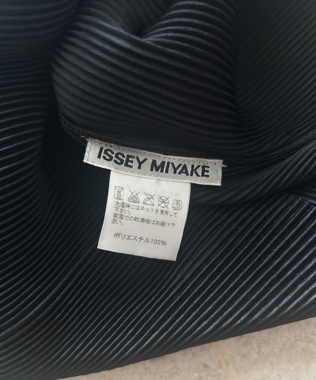 Issey Miyake Twirly Collar Pleated Blouse