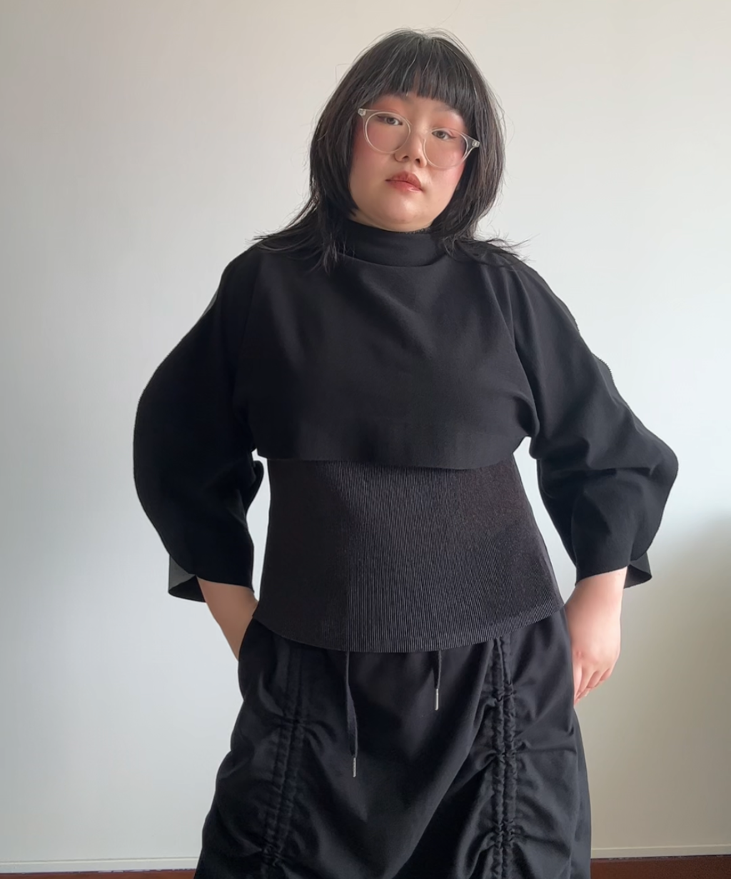 Issey Miyake APOC INSIDE 2-way Reversible Gradient Cropped Pullover