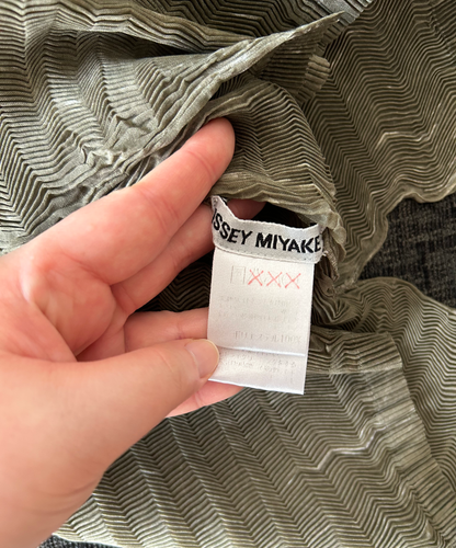Issey Miyake 1998 Zigzag Pleated Off-Shoulder Top