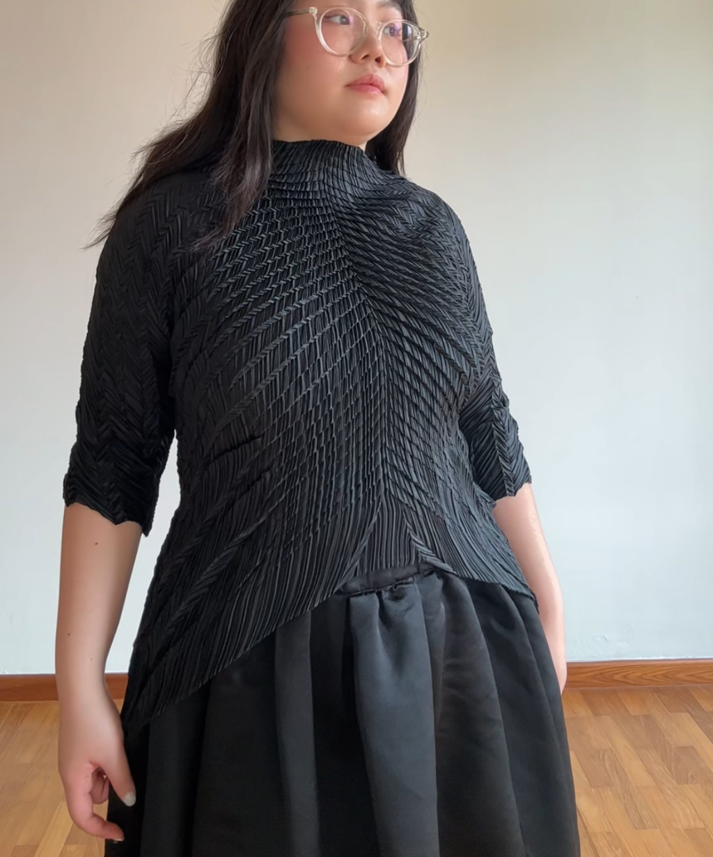 Issey Miyake White Label Arrow Pleats 3/4 Sleeve Top