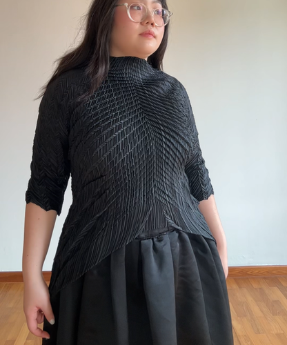 Issey Miyake White Label Arrow Pleats 3/4 Sleeve Top