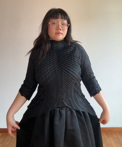 Issey Miyake White Label Arrow Pleats 3/4 Sleeve Top
