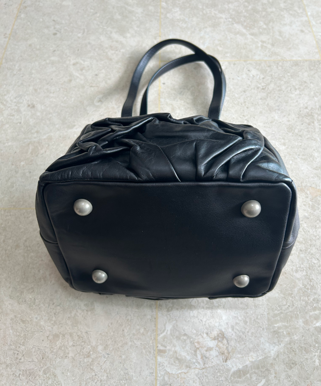 Kawa Kawa Crinkled Leather Cube Tote Bag