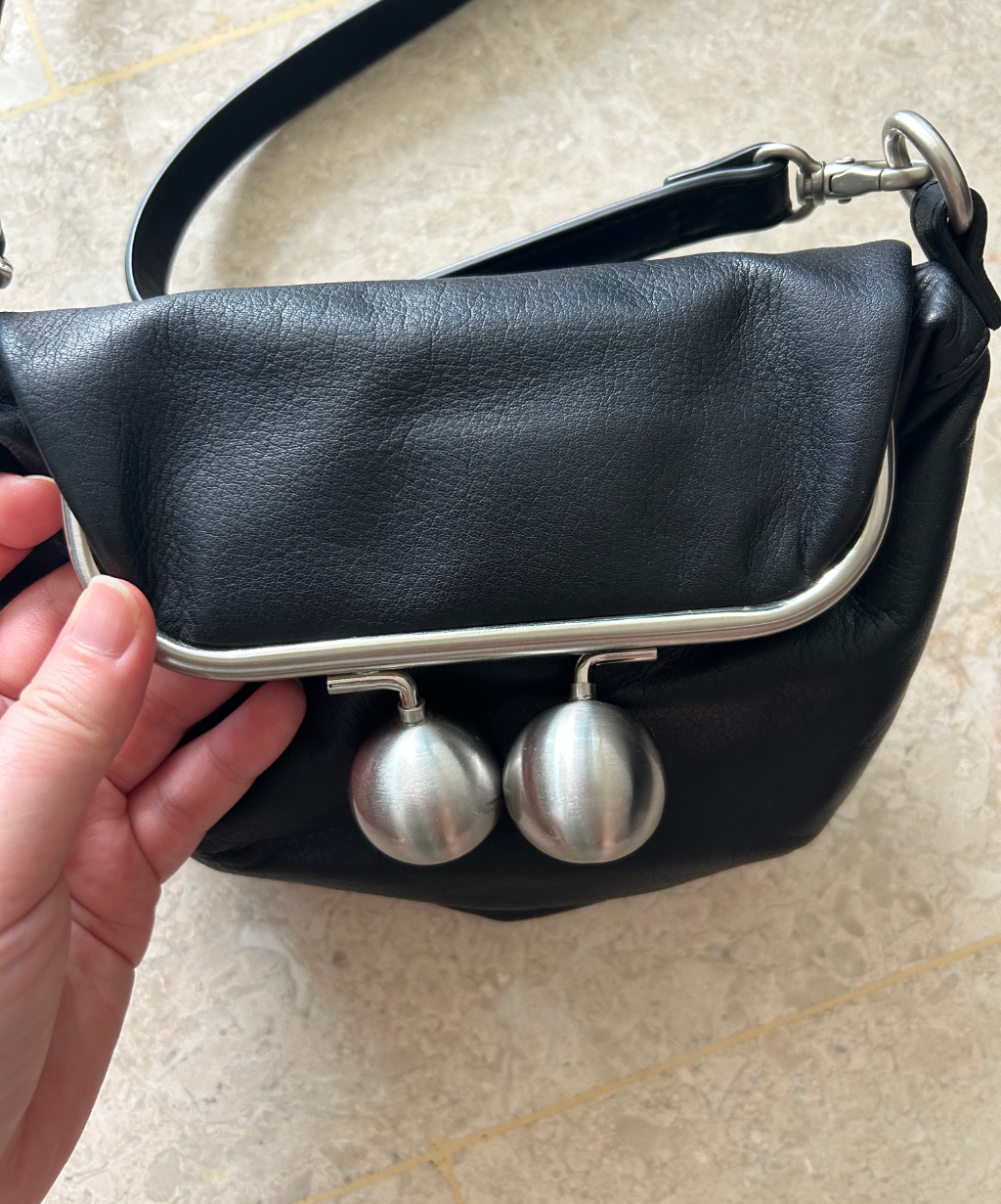 Kawa Kawa Kisslock Crossbody Leather Bag (S)