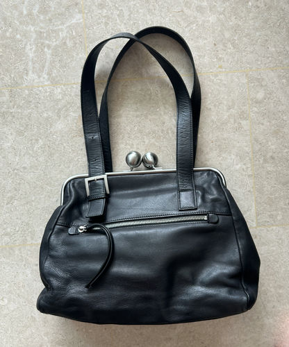 Kawa-kawa kisslock adjustable strap leather shoulder bag