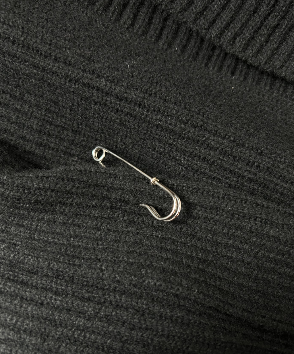 Limi Feu Cropped Lambwool Sweater Scarf