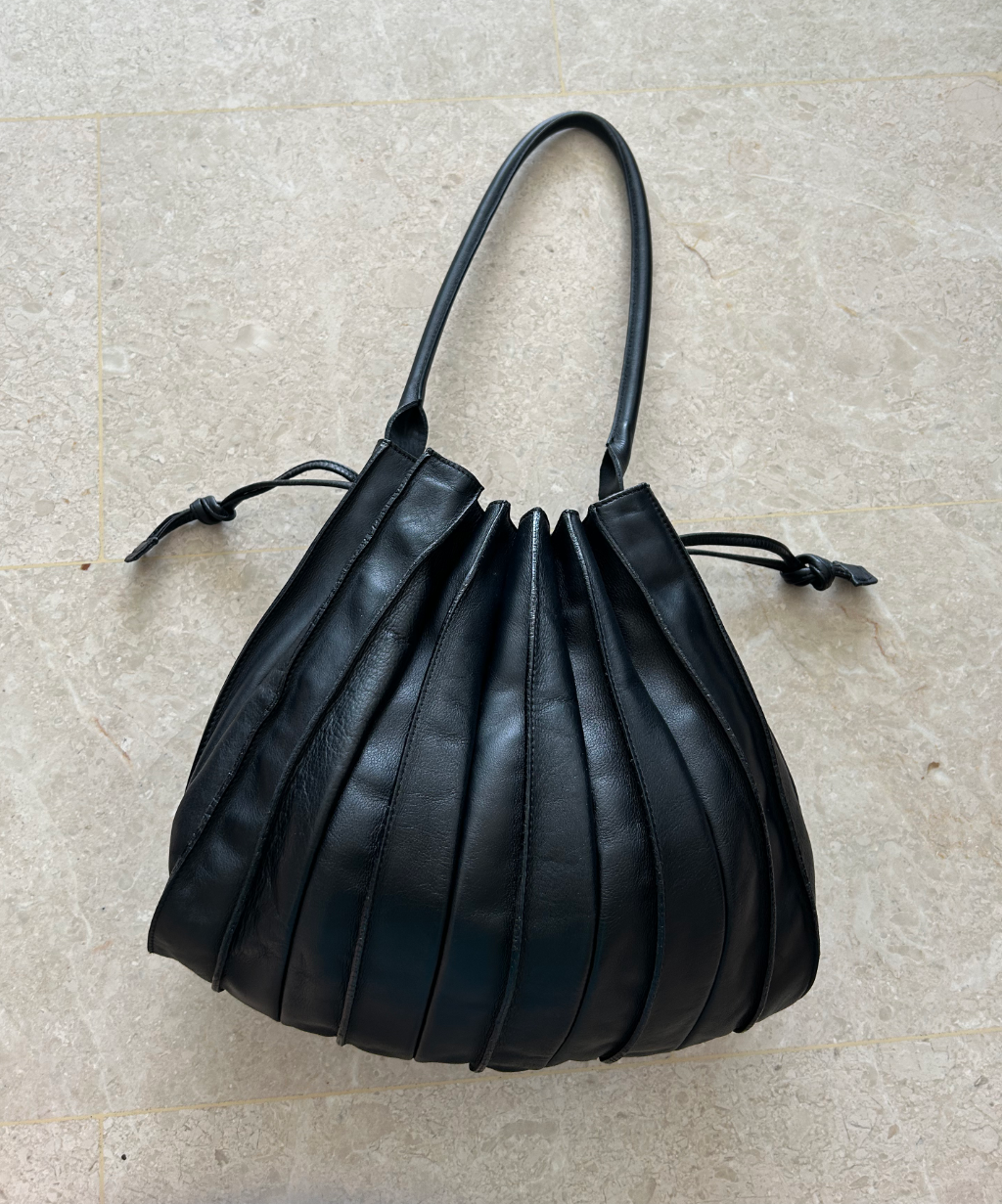 Lupo Pleated Accordion Leather Shoulder Bag
