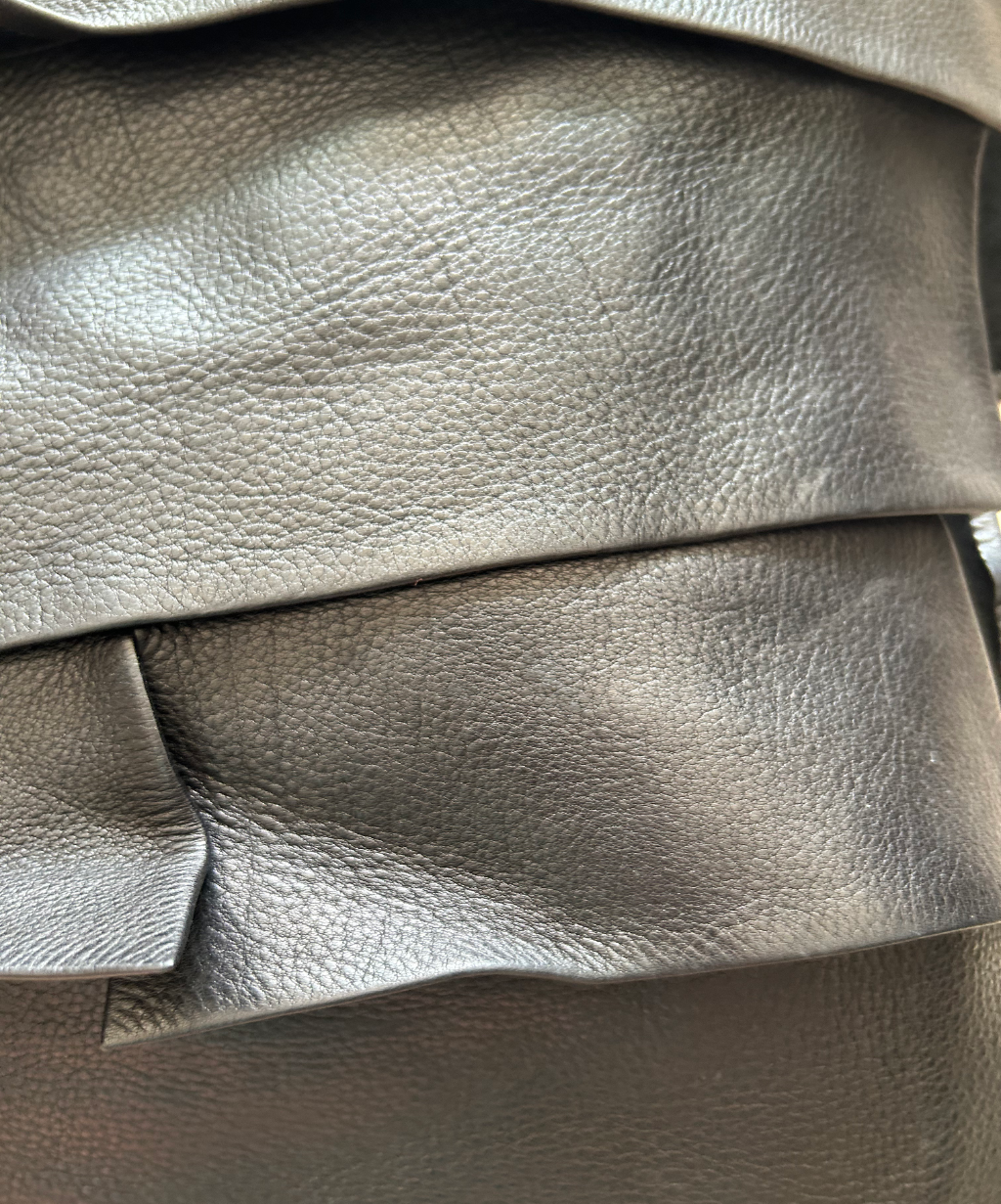 Michiamo Layered Frill Leather Bag