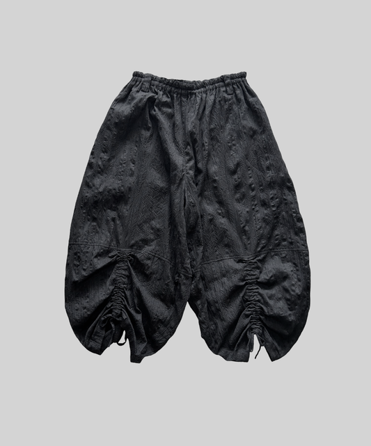 Moyuru Crinkled Texture Shirred Balloon Pants