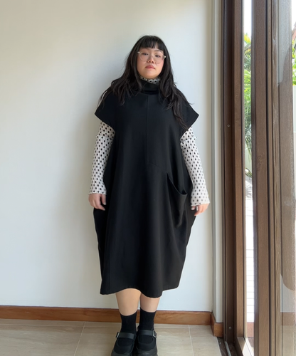Moyuru Cutout Sleeve Balloon Dress