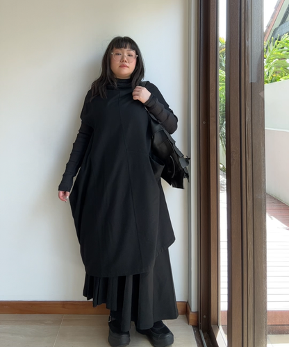 Moyuru Cutout Sleeve Balloon Dress