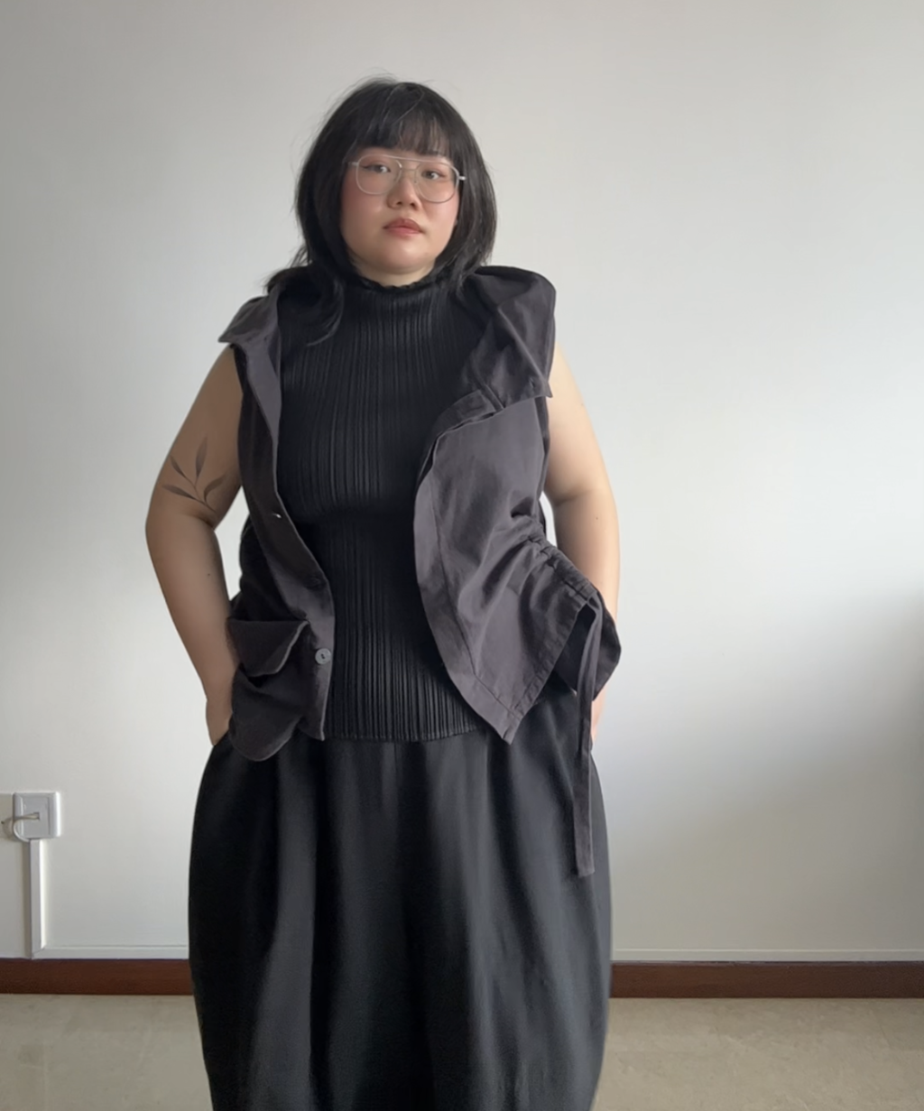 Jiu Sensounico 2-way Asymmetrical High Neck Vest