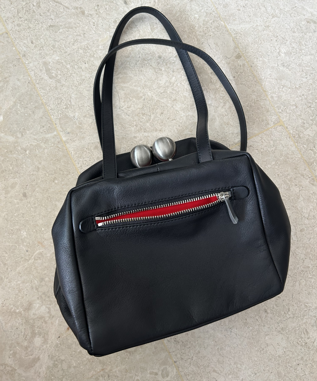 Kawa Kawa Kisslock Leather Cube Shoulder Bag