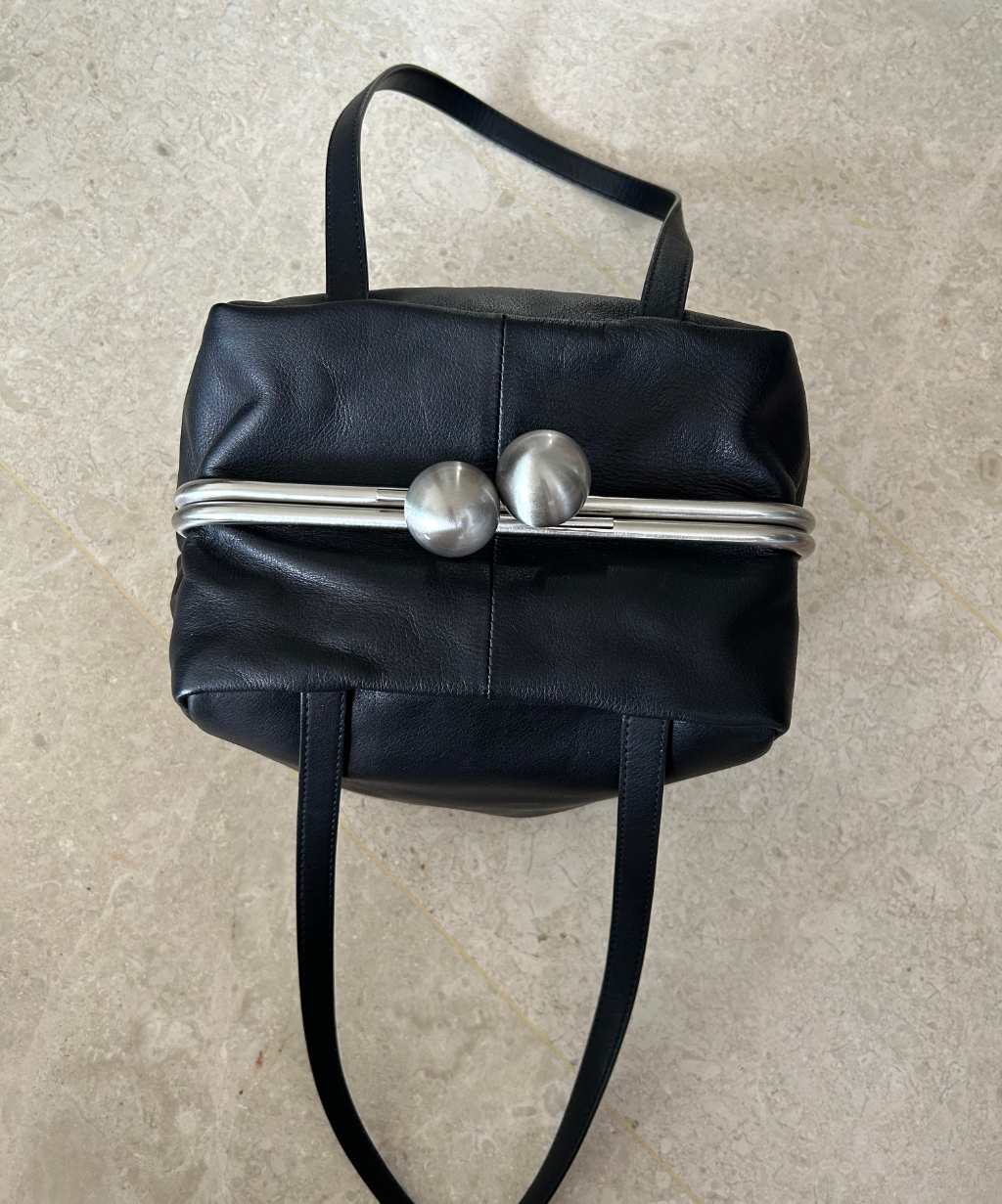 Kawa Kawa Kisslock Leather Cube Shoulder Bag