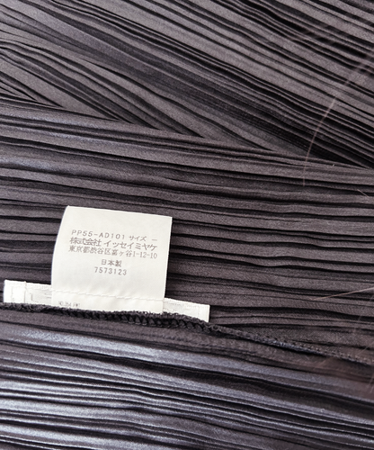 Pleats Please Basic Madame-T Shawl