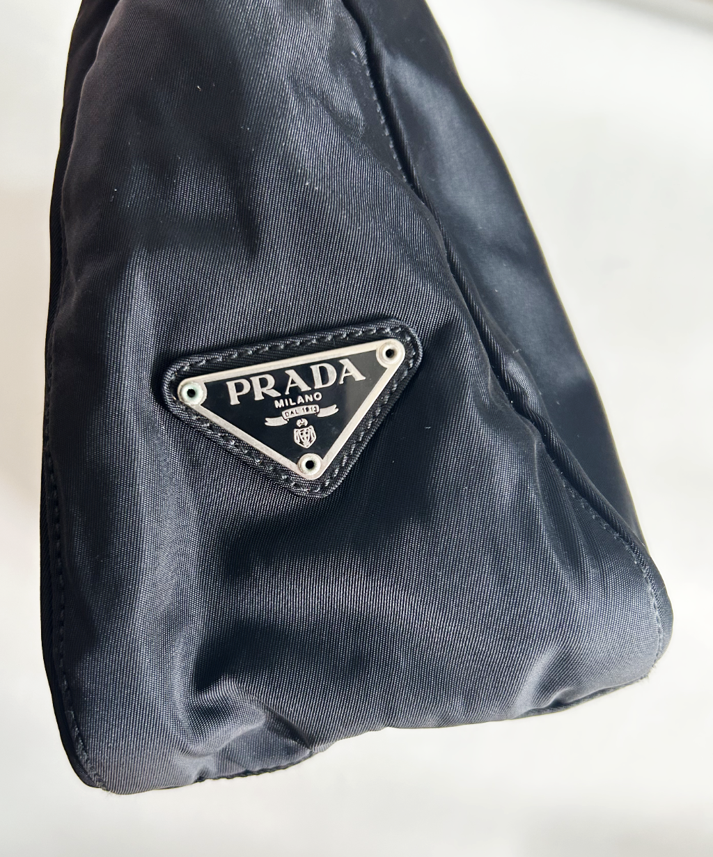 Vintage Prada SS98 Nylon Bag with Clear Acrylic Handle (S) – Comme