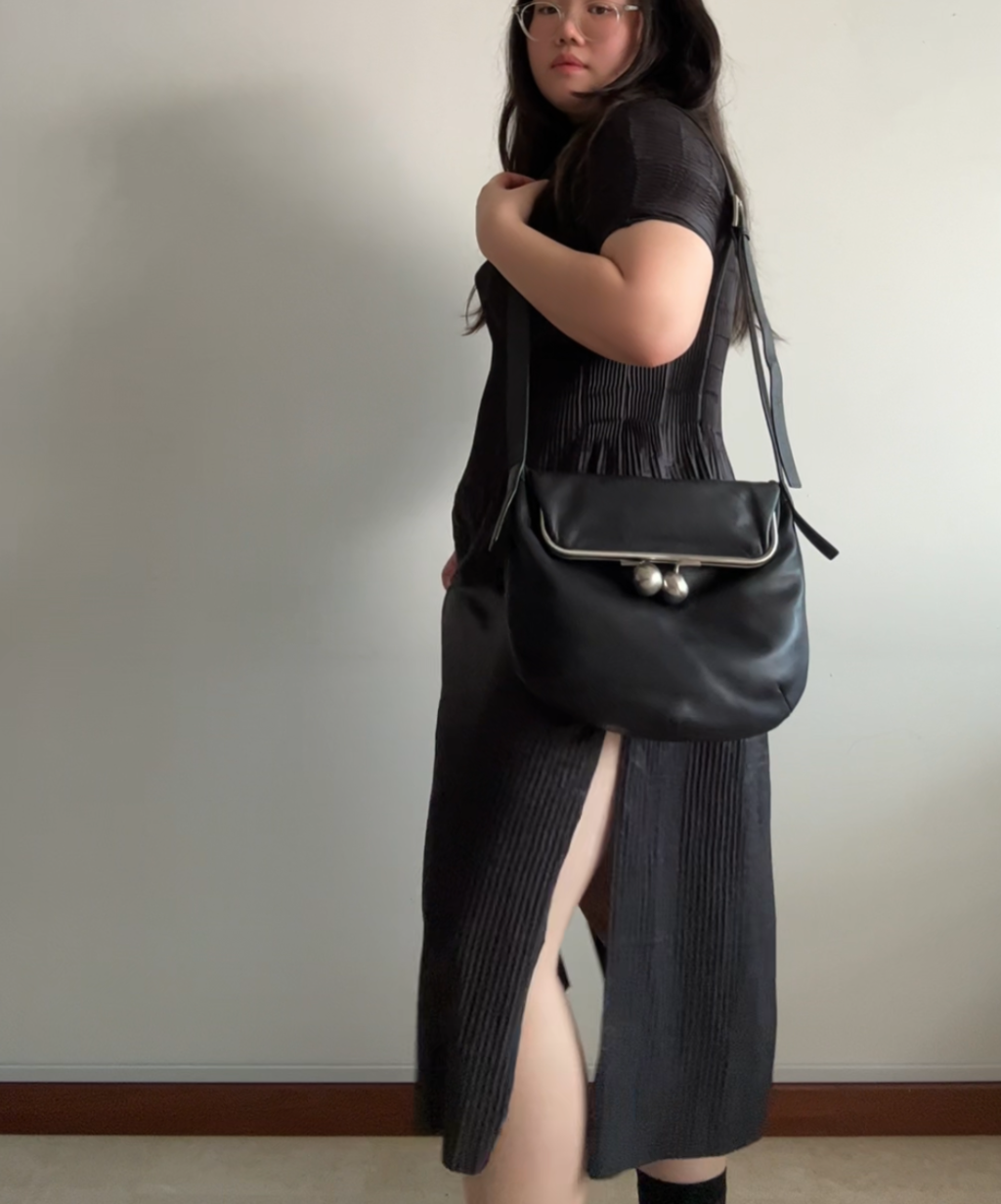 Kawa-Kawa kiss lock crossbody leather bag