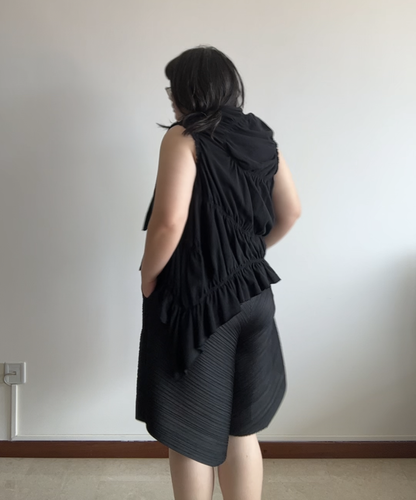 Y's Shirred Asymmetrical Vest