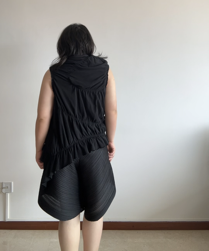 Y's Shirred Asymmetrical Vest